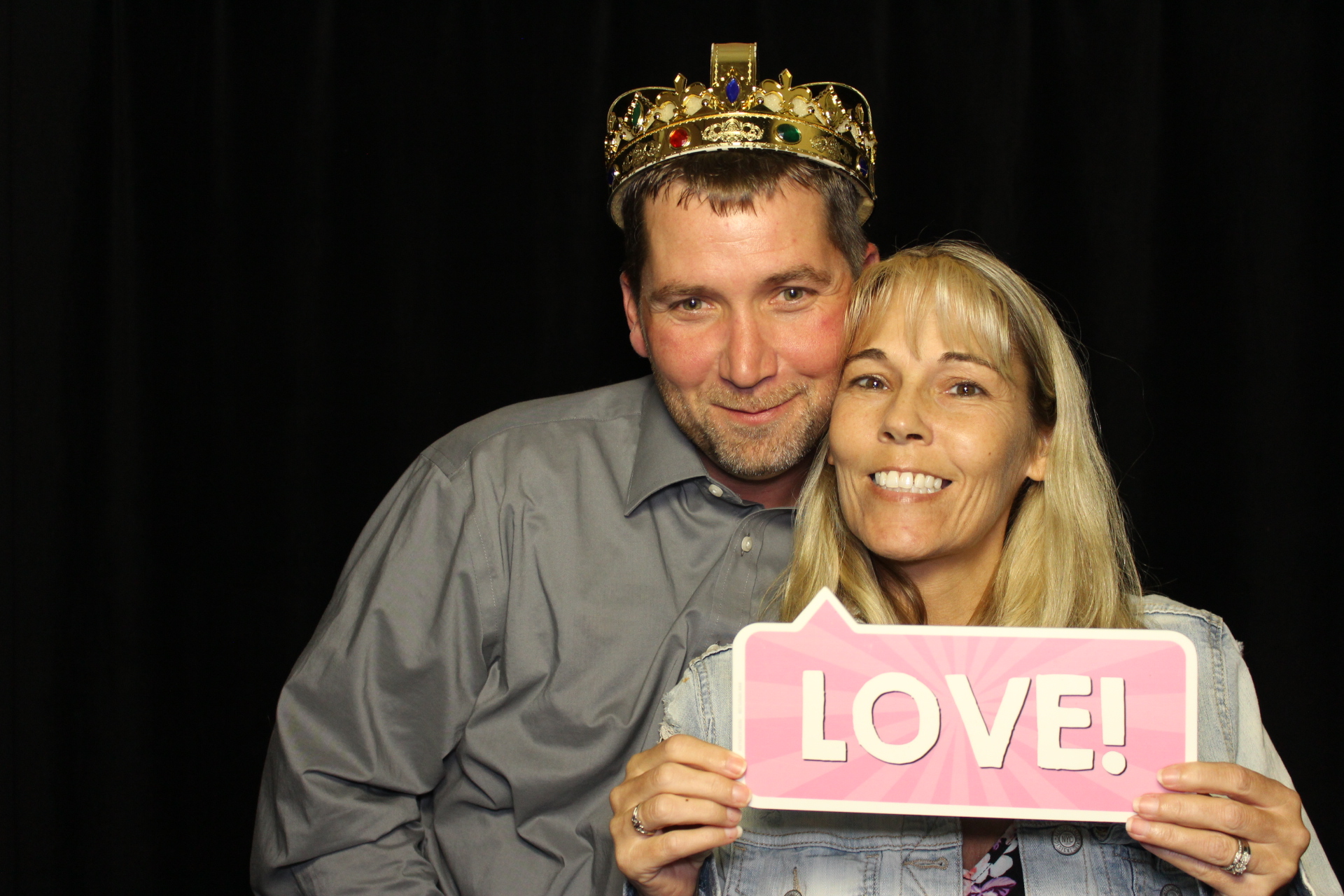 Michala Binkly & Nathan Hall Wedding Reception | View more photos from the event at gallery.photoboothcincy.com/u/PhotoBoothCincy/Michala-Binkly-Nathan-Hall-Wedding-Reception